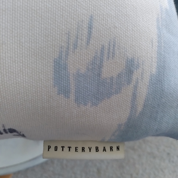 COPY - 2 Pottery Barn Throw Pillows 24"x24" - Picture 8 of 9